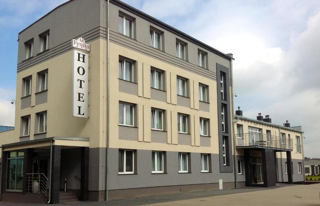 Hotel Feniks Gniezno Exterior photo